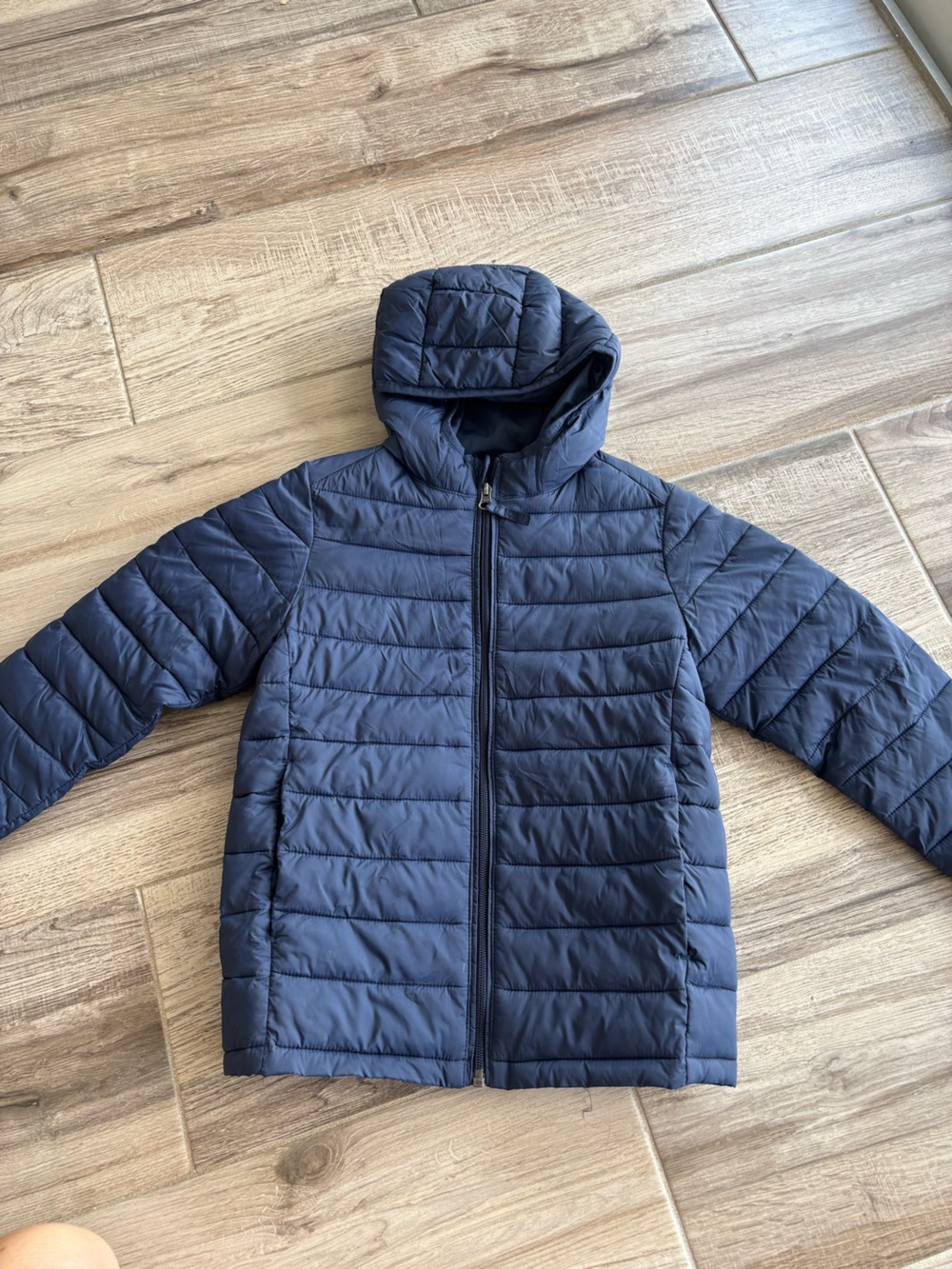 Amazon Essentials Kids Hooded Puffer Jacket - Navy Blue size 6-7